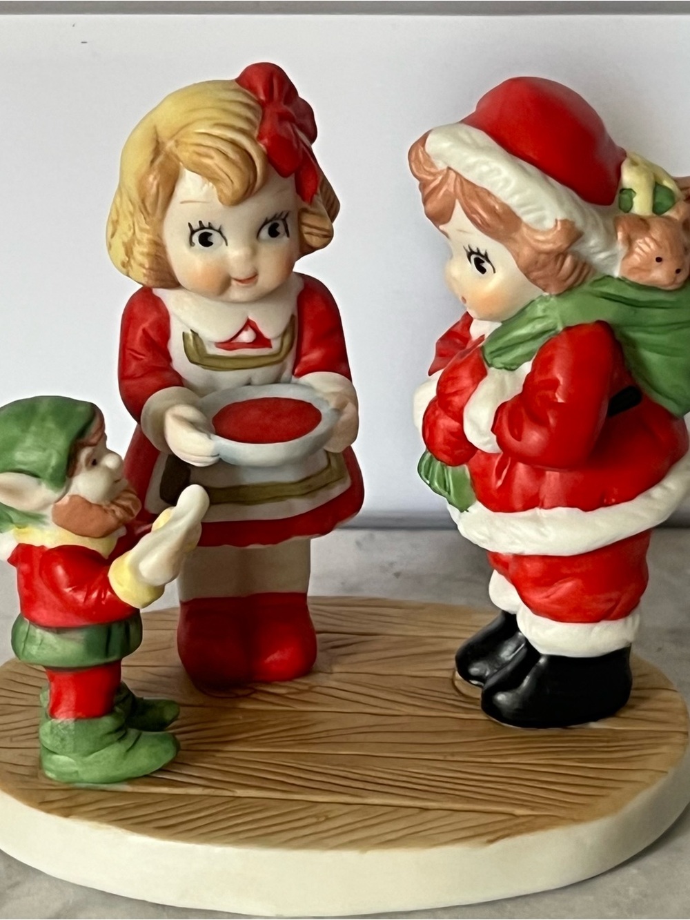 Vintage 1991 Campbell Kids Christmas Figurine | Bisque Porcelain Santa